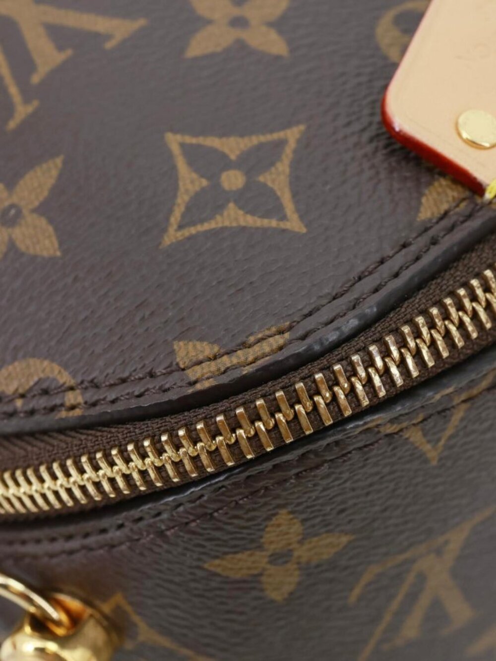 Louis Vuitton  Just In Case Monogram Canvas Crossbody Bag Brown 0 - Picture 8 of 14
